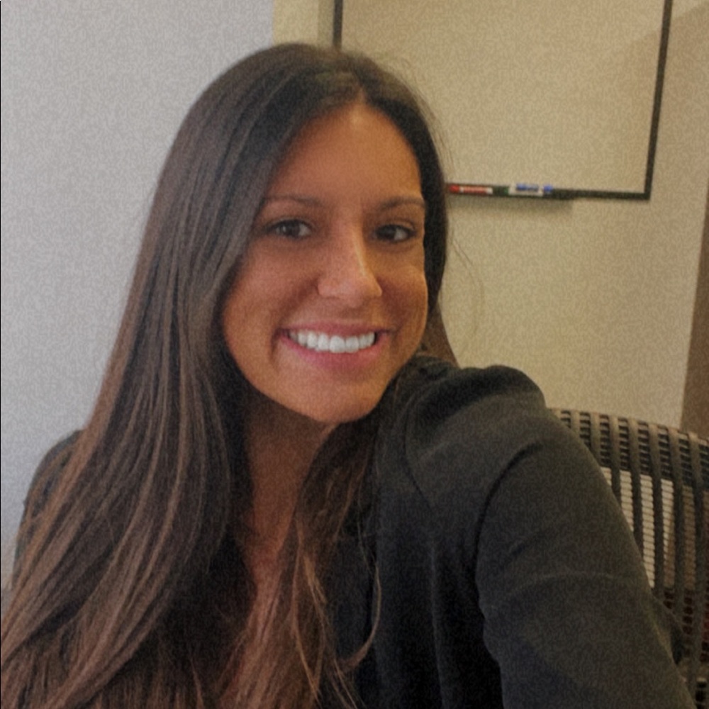 Meet your Posher, Alexis